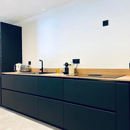 Le Petit Canaille * Cassis