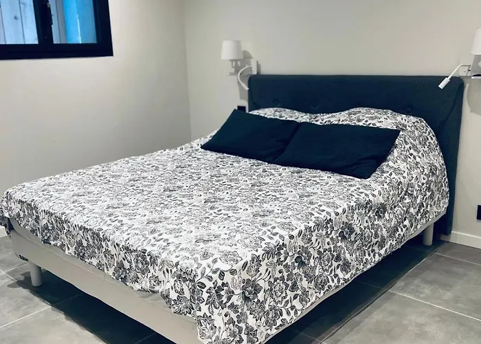 Le Petit Canaille * Cassis